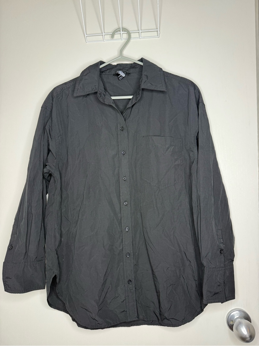 Forever 21 Men's Black Button-Up Shirt Long Sleeve Medium